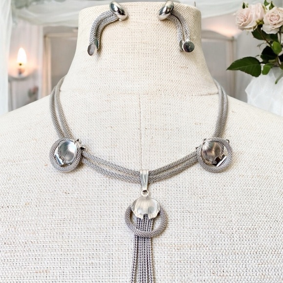 Unbranded Jewelry - Vintage Continental Silver-tone Mesh Jewelry Set Necklace Earrings Pairs Lot